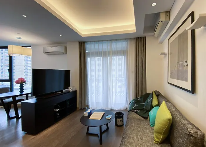 Tyms Apt Hengshan Rd Near Iapm K11 Line9