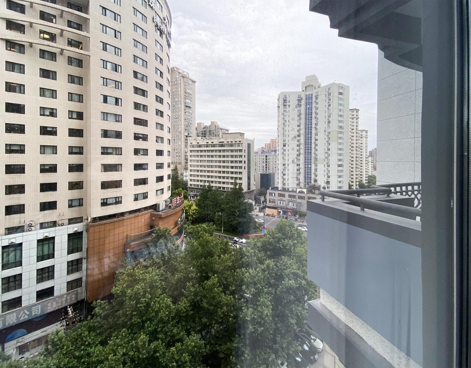 Tyms Hengshan Rd Near Iapm K11 Line9 Shanghai