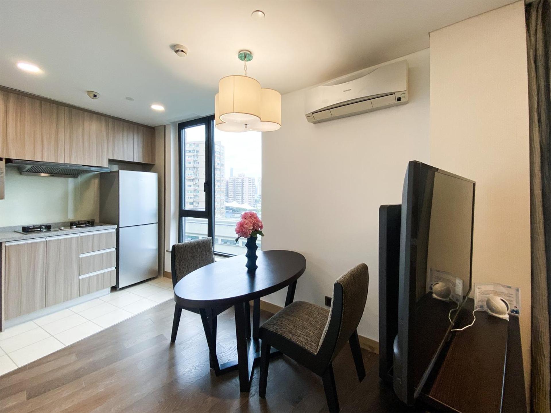 Apartment Tyms Hengshan Rd Near Iapm K11 Line9 Shanghai